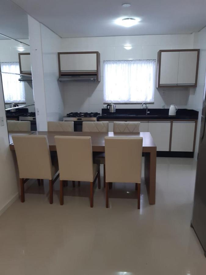 Apartamento 2 Dormitorio Praia De Bombas Bombinhas Bagian luar foto